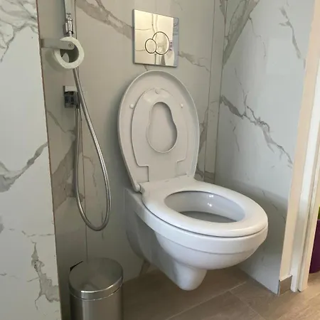 Ely Glow Decebal Piata Alba Iulia *