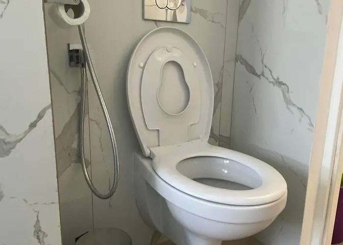 Ely Glow Decebal Piata Alba Iulia *