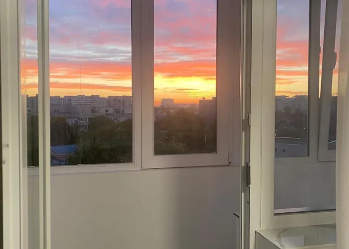 Ely Glow Decebal Piata Alba Iulia *