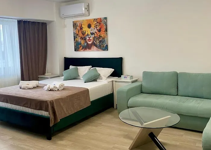 Ely Glow Decebal Piata Alba Iulia Bucarest