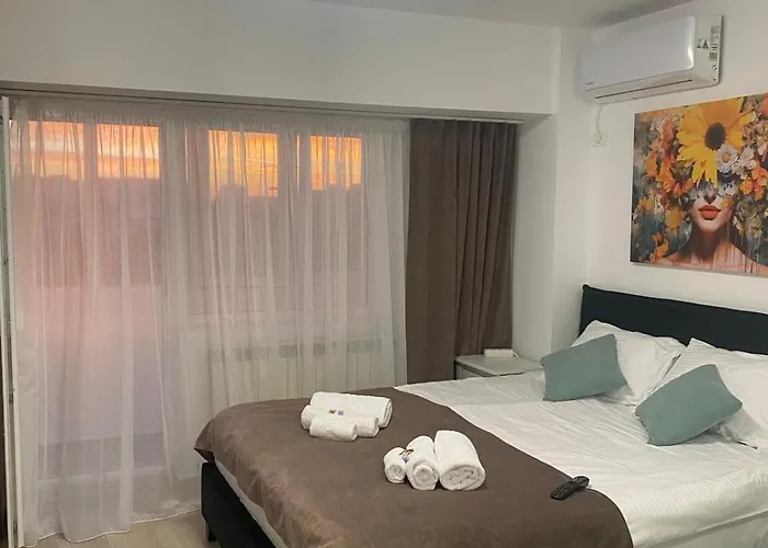 Ely Glow Decebal Piata Alba Iulia Appartement *