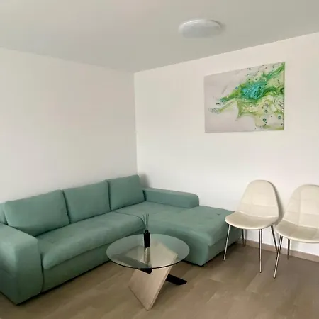 Apartment Ely Glow Decebal Piata Alba Iulia