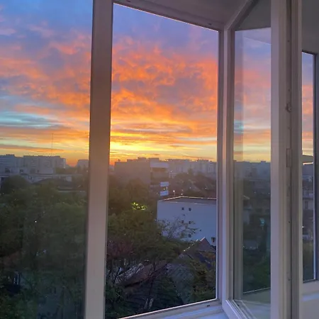 Ely Glow Decebal Piata Alba Iulia * Bukarest